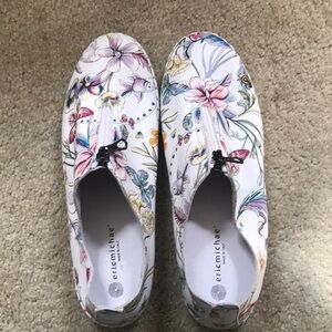Eric Michael Women's Marlo Leather Floral Sneakers Stitching Zip Closure-Size 40